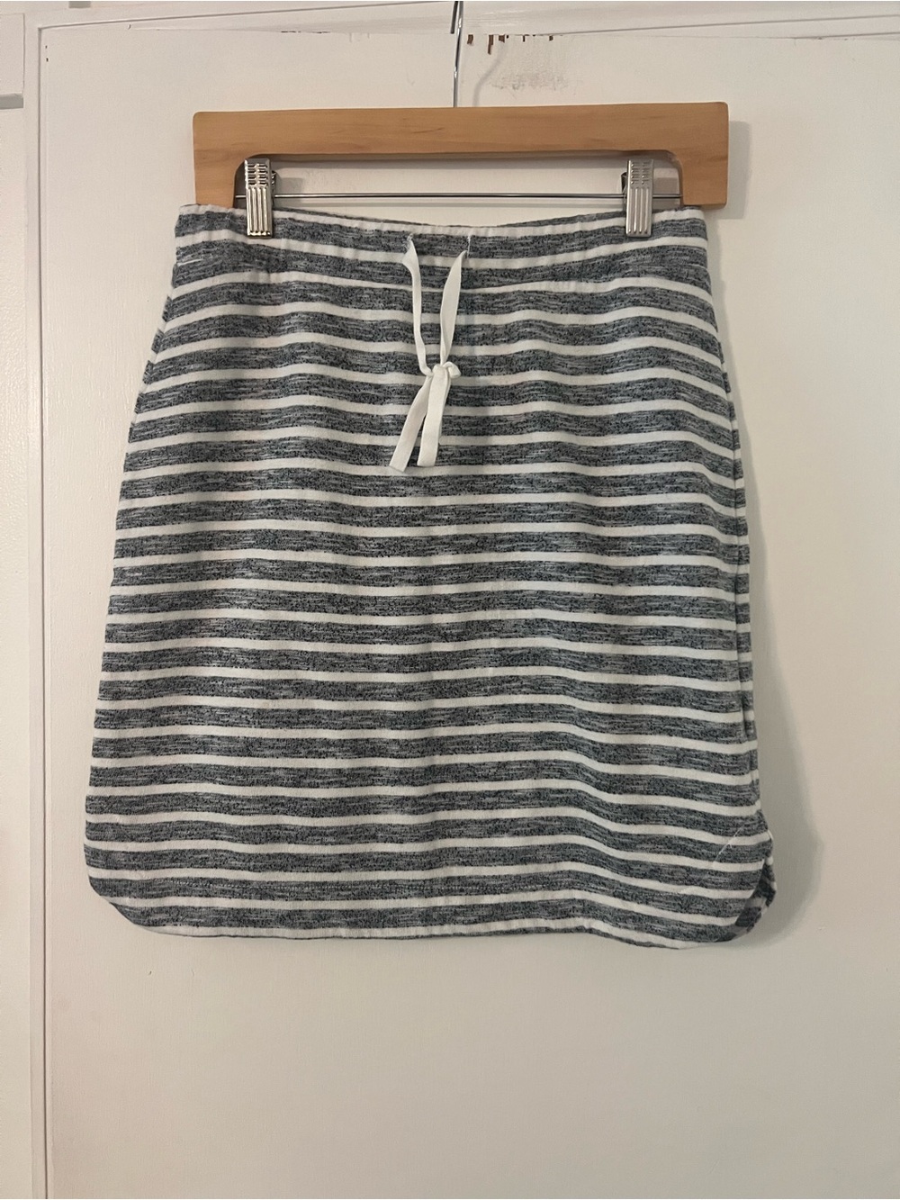 Dakini Gray White Striped cotton blend Knit Drawstring Mini Skirt size S (A205)